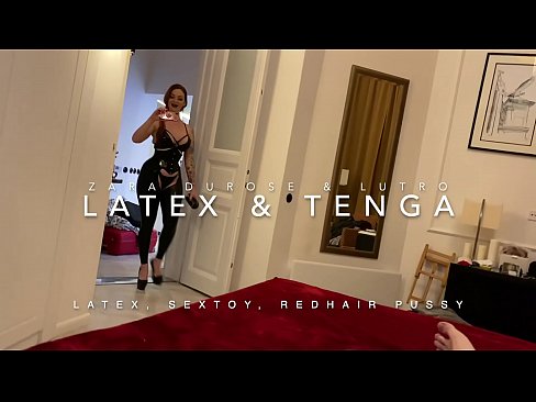 ❤️ Jaalle madax guduudan oo lebisan dharka cinjirka ah ee uu ka wasay walaalka ❤ Porno Guri